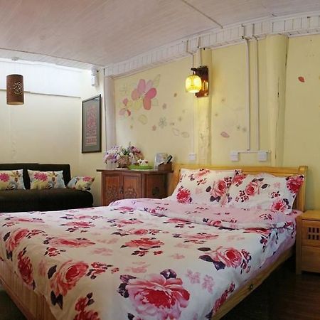 Tree'S Tale Hotel - Lijiang Lijiang  Dış mekan fotoğraf