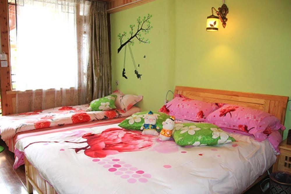 Tree'S Tale Hotel - Lijiang Lijiang  Dış mekan fotoğraf